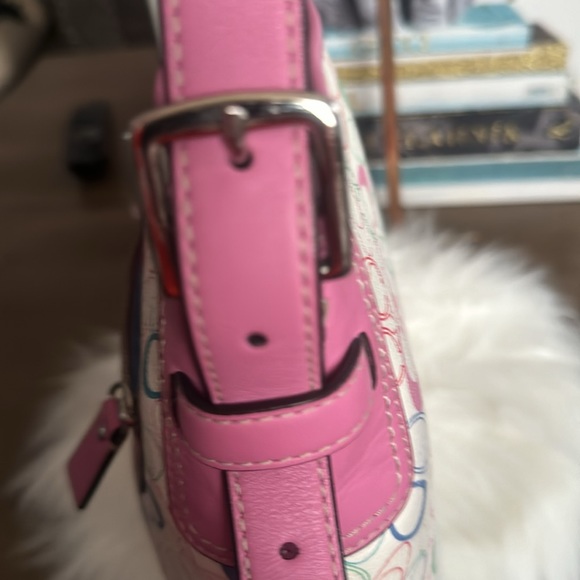 Coach EUC - Picture 12 of 13